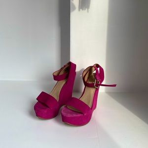 ALDO pink wedge heels // Size 7